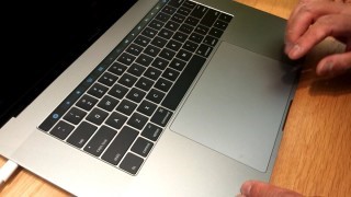 大了一倍的 Force Touch Trackpad 也相當醒目