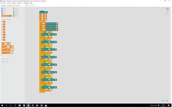 Step 8: 程式全圖如下，核對無誤便把程式下載到 Arduino 底板。