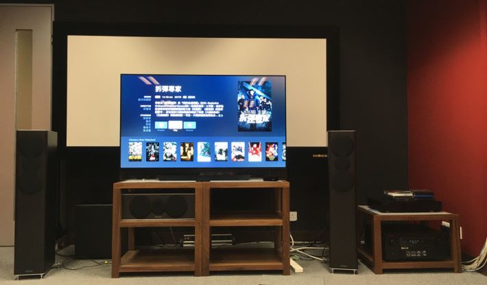 今次使用 Denon 的 AVX-X8500H 整合型網絡 AV 擴音機，配以 LG 最新的 4K OLED 電視 55E8 ，來測試 Apple TV 下的 Dolby Vision+Dolby Atmos 效果。