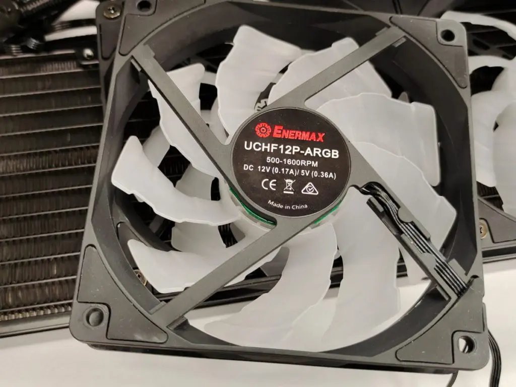 風扇的轉速在 500~1,600RPM