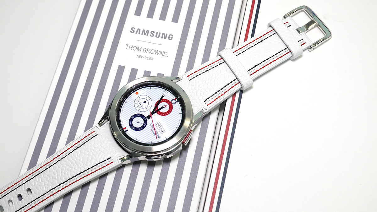 速試Galaxy Watch4 Classic Thom Browne 特別版標誌性色彩襯出高質感- PCM