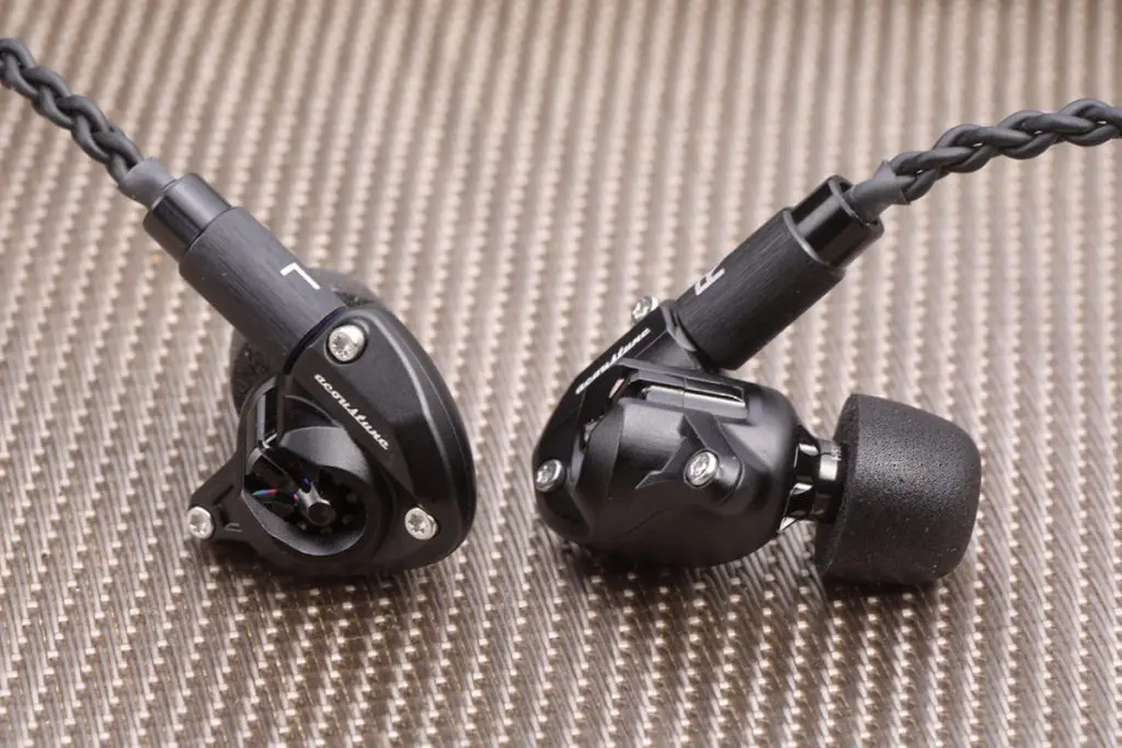 Acoustune HS1790ti 美品 Acoustune HS1790CU / HS1790TI 評測日系精緻高質聽感- PCM