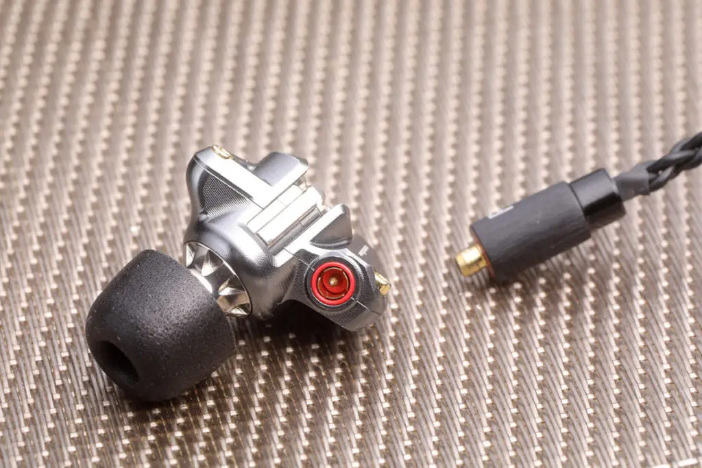 Acoustune HS1790CU / HS1790TI 評測日系精緻高質聽感- PCM