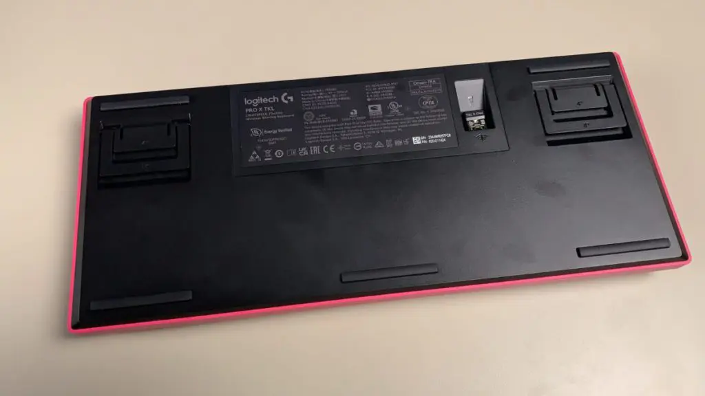 粉紅魅力Logitech G PRO X 無線鍵盤．滑鼠新品開箱- PCM