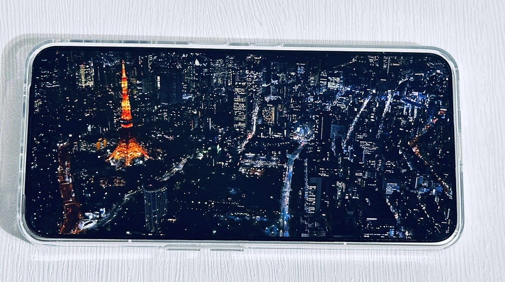 試播一些 YouTube 的 HDR 影片也可看到 Nothing Phone (3) 的畫面表現相當不錯