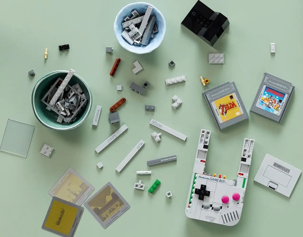 LEGO Game Boy 共 421 塊積木，砌的難度不高。