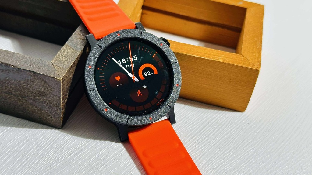 主打性價比的 CMF Watch 3 Pro 除了基本的運動及健康追蹤功能.更新增 AI 健身教練,會為你的訓練進行分析及評估,協助用家能更有效的進行訓練。