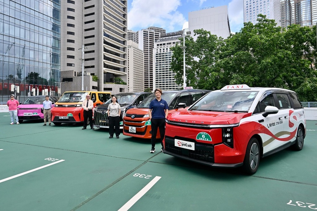 5 家的士車隊,使用的大多都是較新款的電動車,車輛的舒適和整潔程度都比傳統的士優勝。
