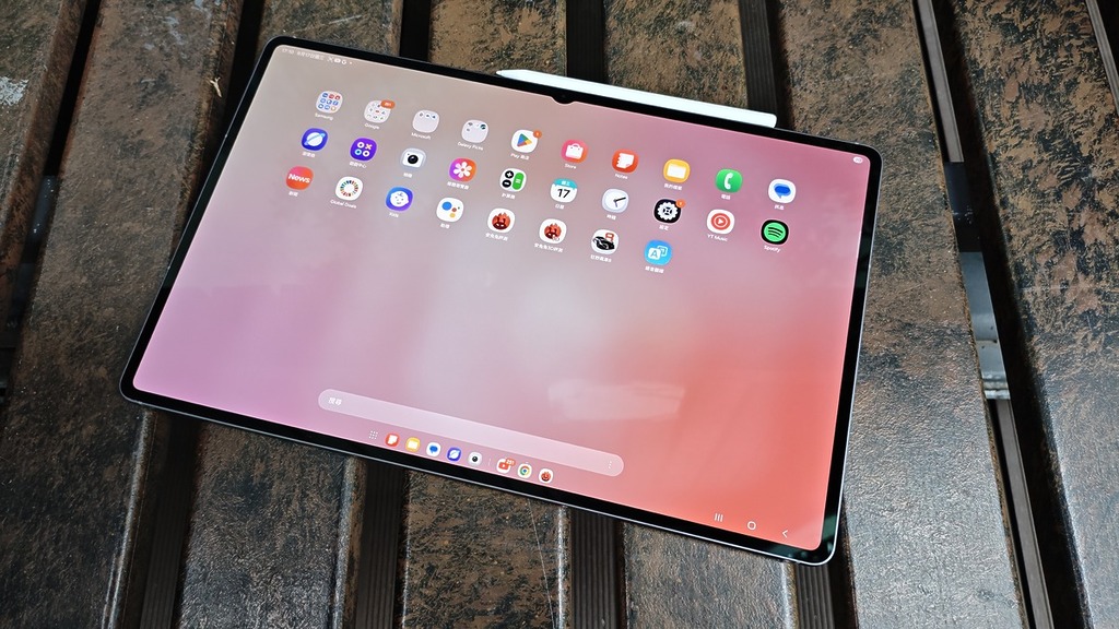 Samsung Galaxy Tab 系列在市場的競爭激烈下依然能獨佔鰲頭，當然有其過人之處。