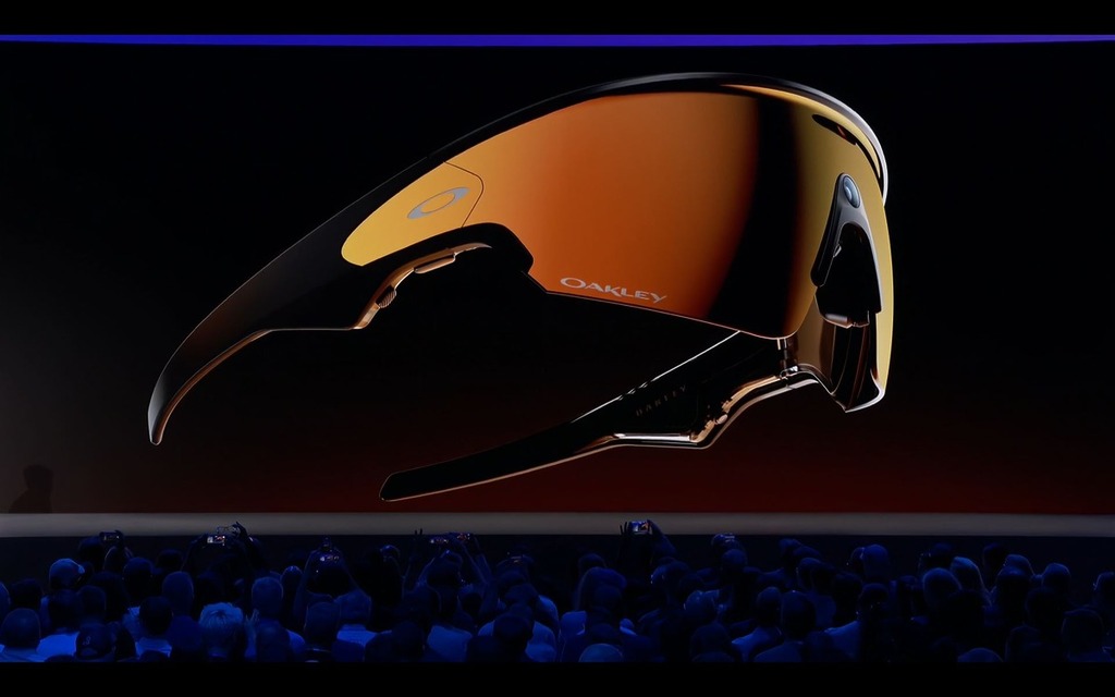 Oakley Meta Vanguard 結𠆻 Oskley 經典風鏡設計和 AI 人工智能。