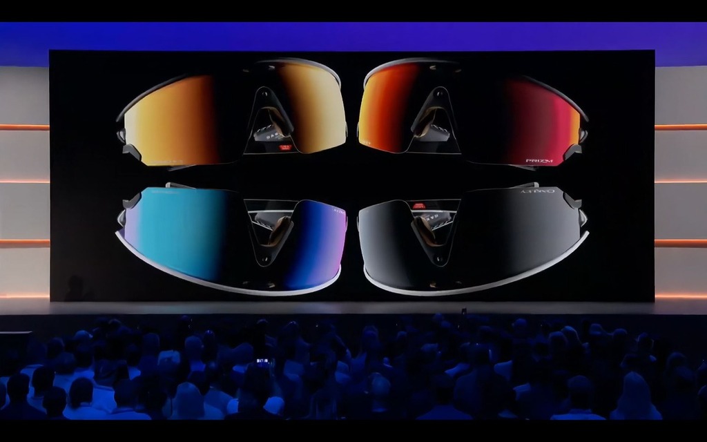 可更換不同 Oakley Prizm 防風鏡片以適應在不同光線環境。