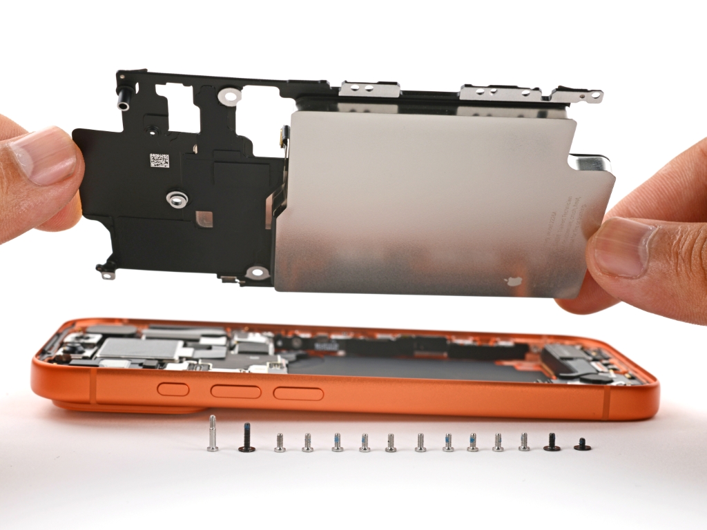 iPhone 的電池壽命，相信是 iPhone 用家最關心的課題。