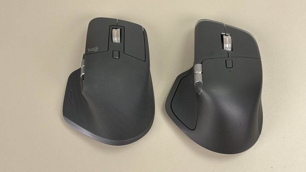 MX Master 4(右)及MX Master 3S(左)比較