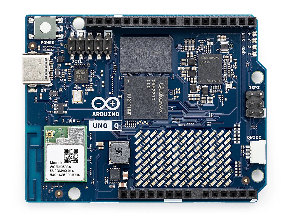 新旗艦開發板 Arduino UNO Q。