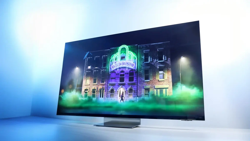 近年，不管日韓品牌還是中國品牌的中高階 4K 智能電視產品都會支援 AI 畫質提升技術，能將一些原本僅為 1080p 甚至 720p 的訊源，提升到接近原生 4K 畫質的效果