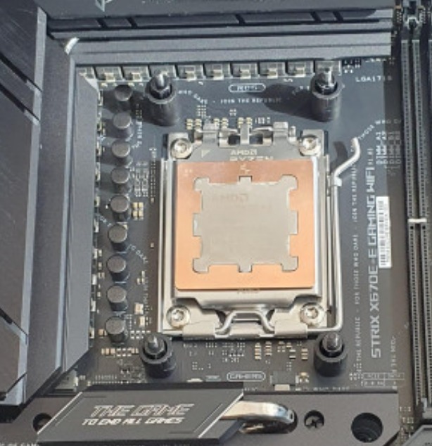 用上這散熱膏也令 CPU 受損。