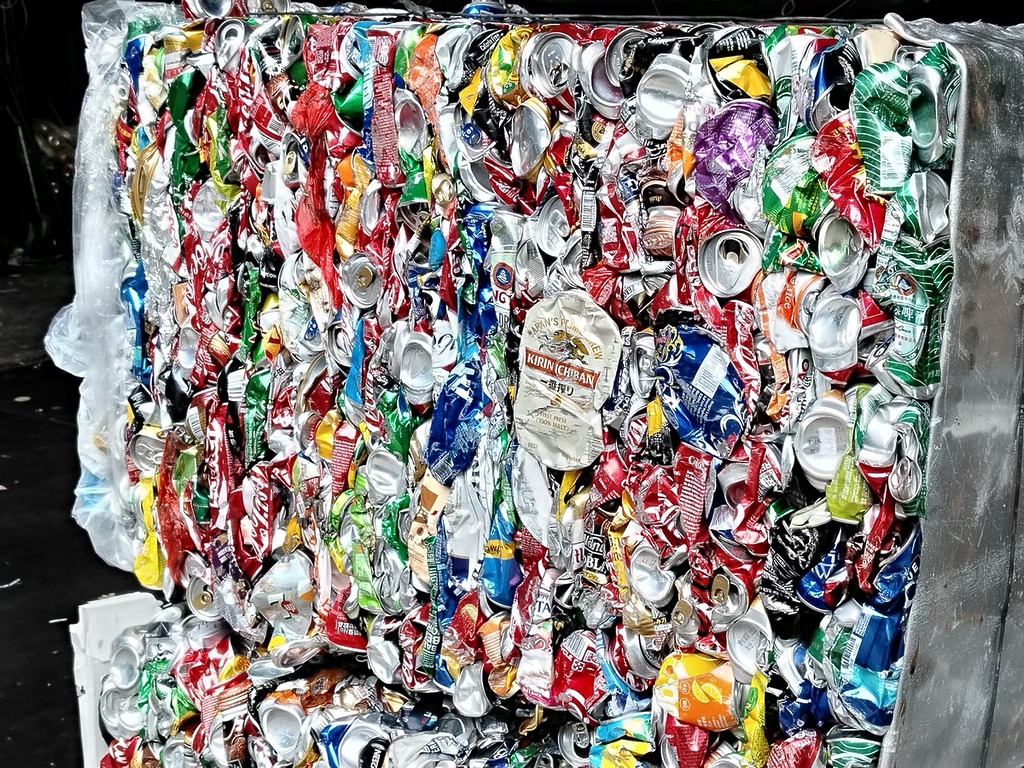 金屬的質感，顏色還原度也不錯。