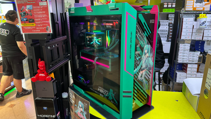 pc-walker-20251108-asus-rog-hatsune-miku-computer-full-set-arrived-01 ASUS ROG 初音未來特別版