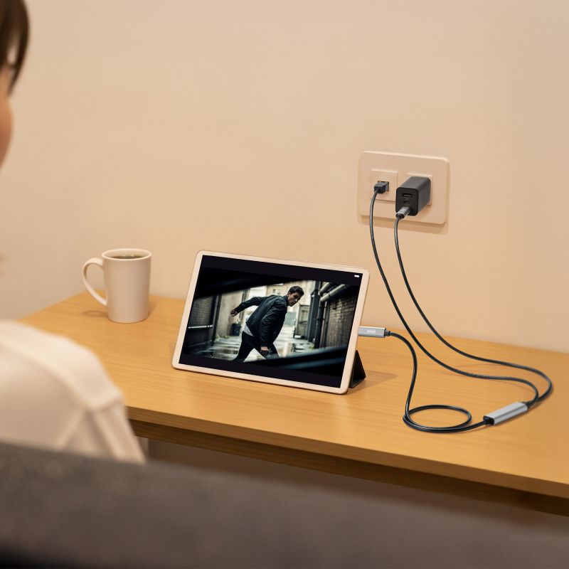 一條線就能同時做到上網 + 充電