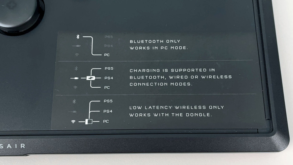 連接及充電提示。