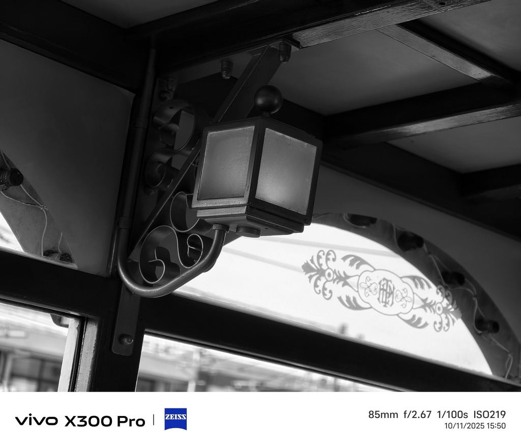 相機預設有數十種拍攝風格讓用家選擇。