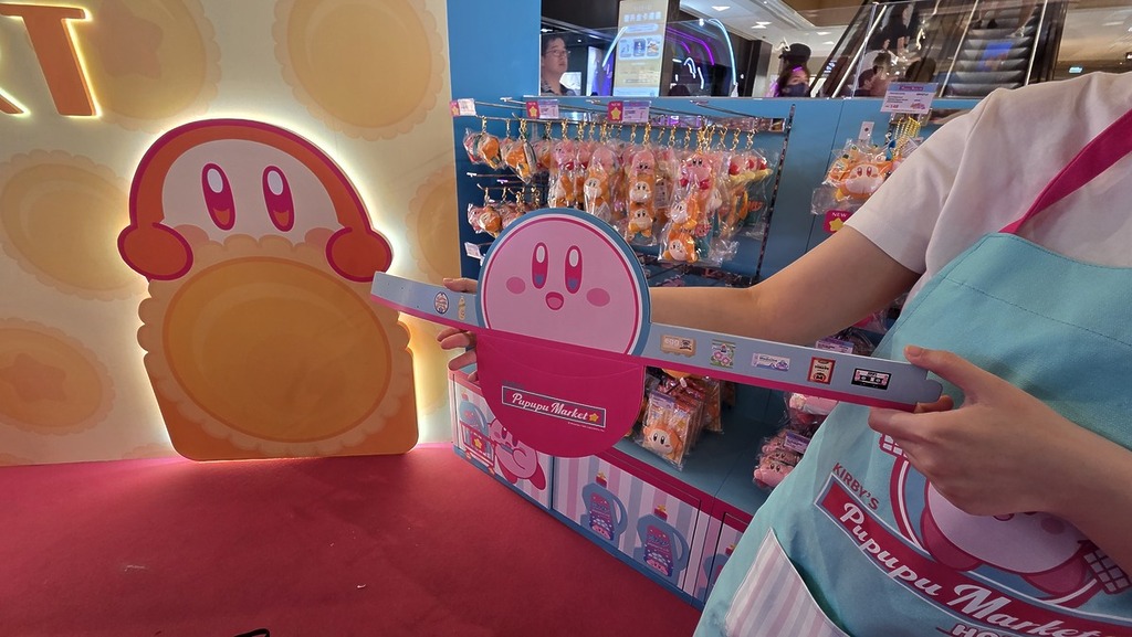 活動期間將免費派發會場限定紀念小禮物,包括「卡比紙帽」及「卡比貼紙」等。