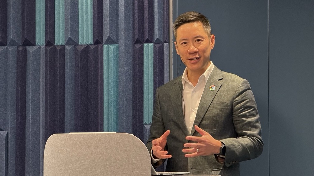 Google 香港銷售及營運總經理余名德 Michael 分享 Google 如何運用 AI 在全球及在本地層面打擊詐騙。