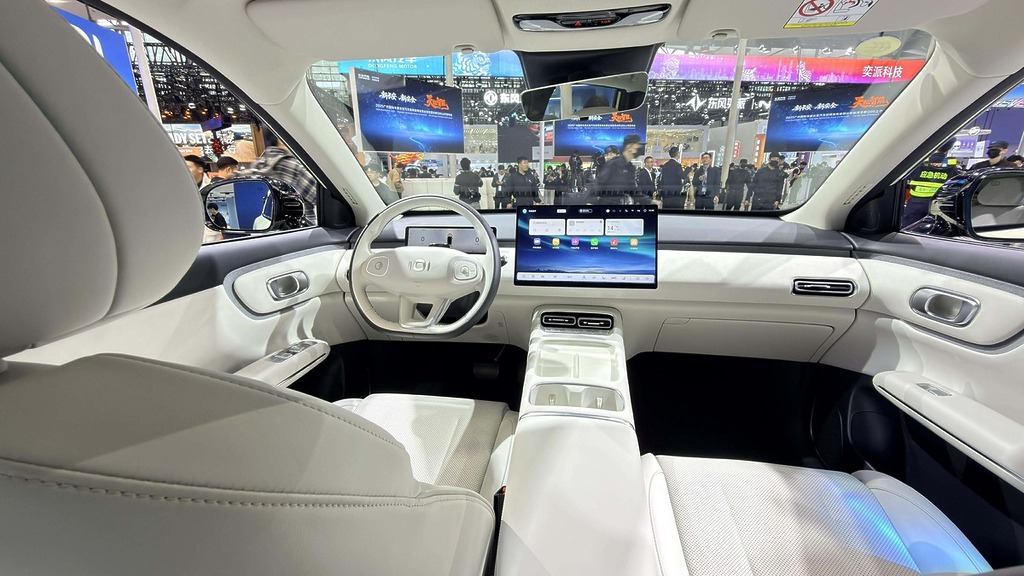 車箱內襯感覺有點歐洲車的味道。