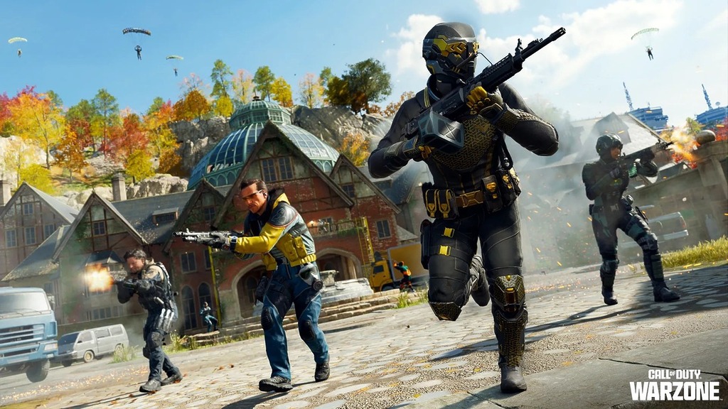 隨著與《黑色行動 7》整合，玩家可以在《現代戰域》中使用戰術衝刺和全新的戰鬥翻滾，以及《黑色行動 7》的 30 種先發武器。