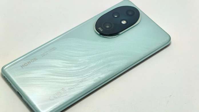 mobile-walker-20251207-csl-1O1O-honor-200-5g-time-limit-discount-01 HONOR 200 5G