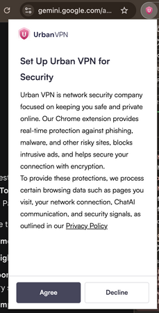 同意提示提到插件會處理「ChatAI 通訊」以及「您造訪的頁面」和「安全訊號」。它指出這樣做是為了「提供這些保護」，但實際上插件就在蒐集這些資料。