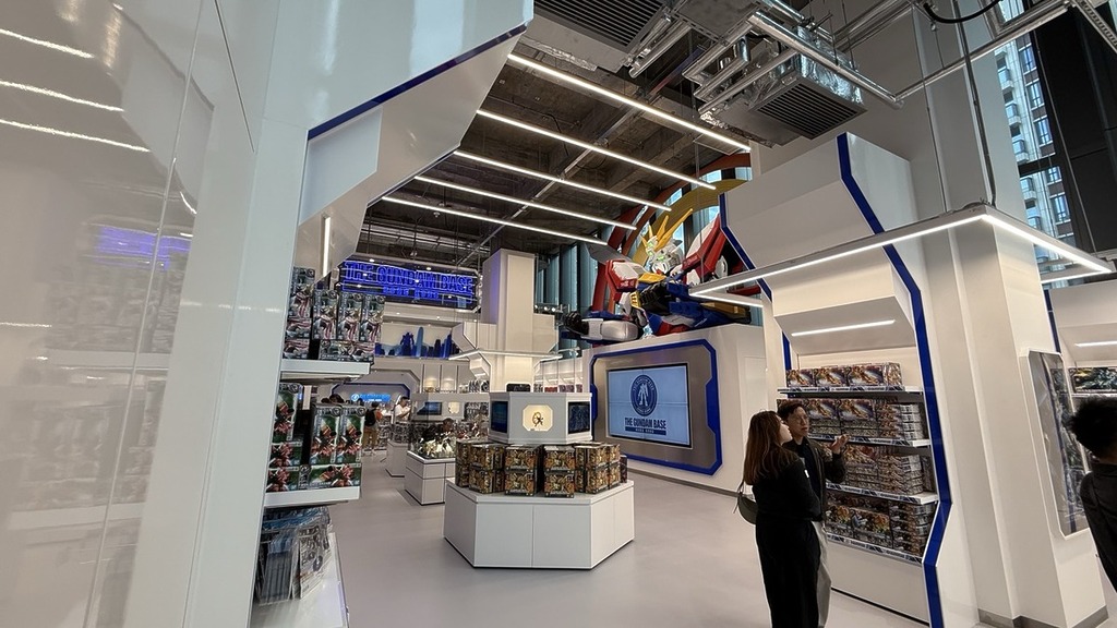 佔地約 4,500 呎，集結高達模型銷售、主題展覽、製作體驗和周邊商品。