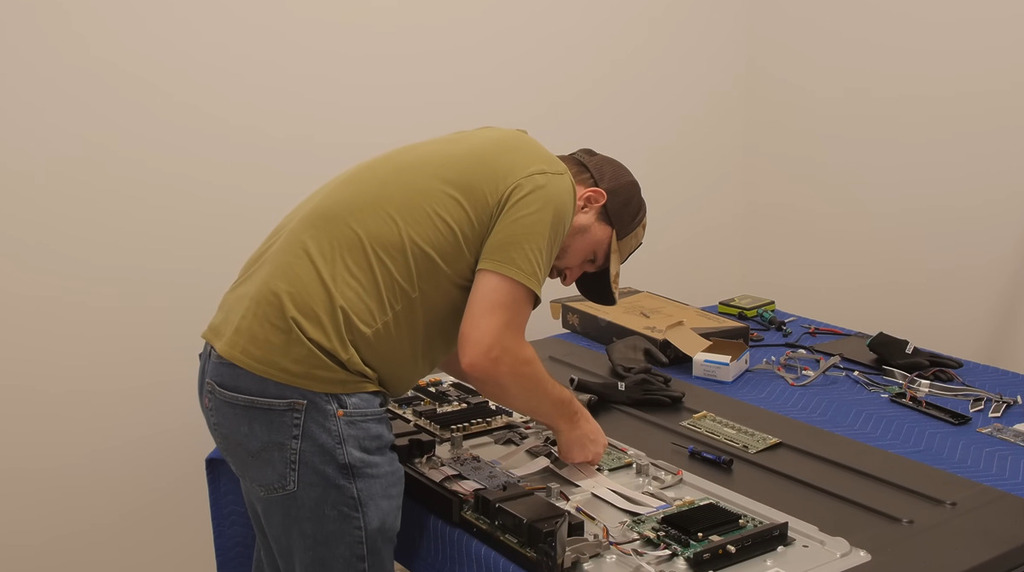 在 RTINGS 的測試中顯示，一些較昂貴的電視機，反而是首批出現故障的產品，或者大多數電視機的設計都集中在畫面表現，至於耐用度和維修可能並非首要考慮。