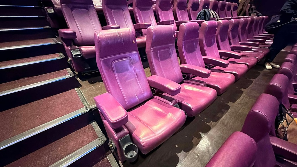 不過戲院座位等設備方面並未有升級。