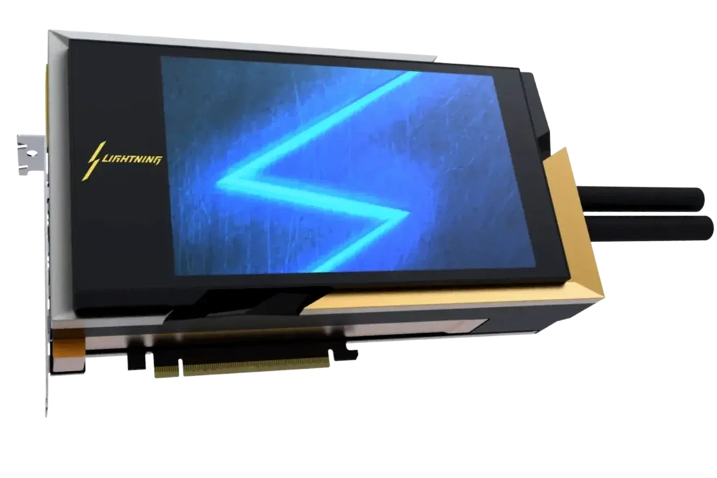 今次這款 GeForce RTX 5090 Lightning Z 將採用一體式液冷散熱設計，配備 360mm 散熱器及雙 12V-2×6 電源接頭，每組可輸出 800W 功率，總計達 1,600W。