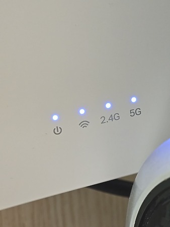 機面也設有訊號燈號。