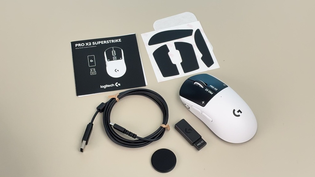 Logitech G PRO X2 SUPERSTRIKE 及配件一覽