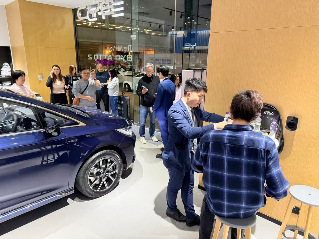 比亞迪表示日前(25 日)錄得單日接獲逾 800 部電動車訂單的佳績,反映市民不少市民都趕在限期前出車。