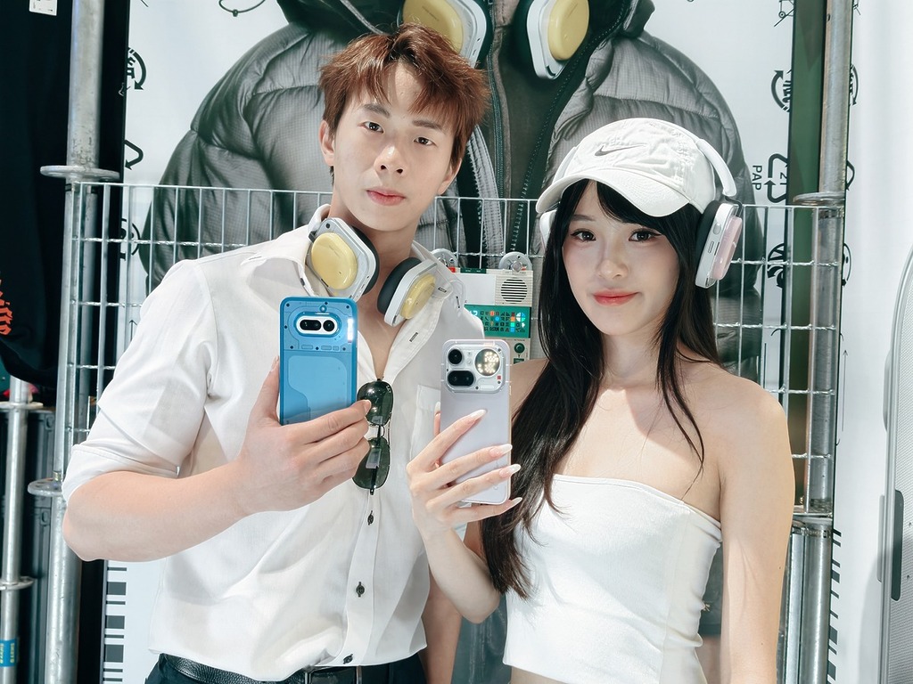 Nothing Phone (4a) 會率先登陸，稍後 28 日 Nothing Phone (4a)  也會正式上市。