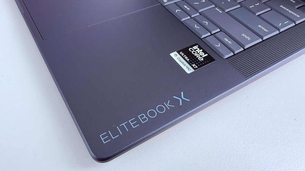 EliteBook X G2 系列分別有採用 Intel、AMD 及 Qualcomm 處理器的版本。