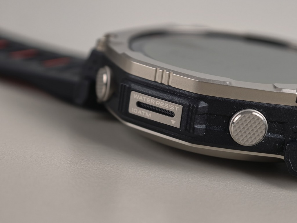 擁有防水功能。