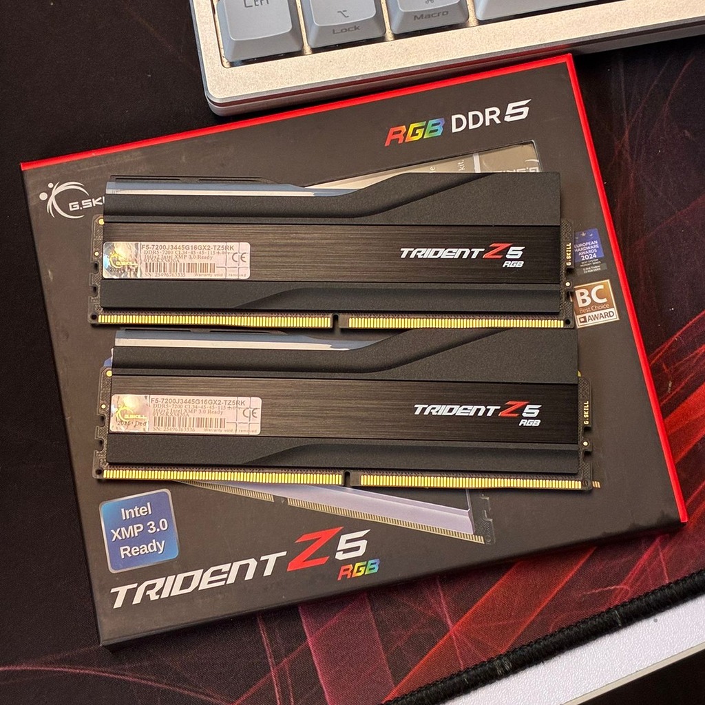 同時提供的 DDR5-7200 模組