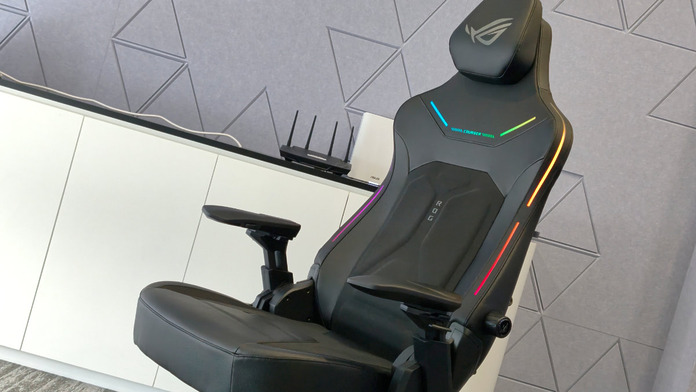 ROG Courser SL302 電競椅