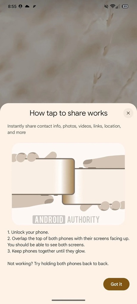 Android Tap to Share 的介紹介面。(來源:Android Authority)