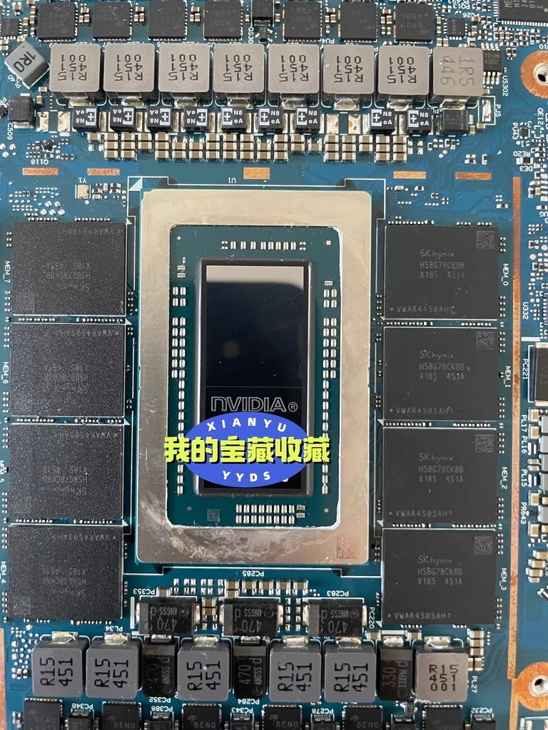 傳聞中的 N1 晶片真身,被大量 LPDDR5X 顆粒包圍,預料可提供極高容量和頻寬,帶來超卓的 AI 效能。