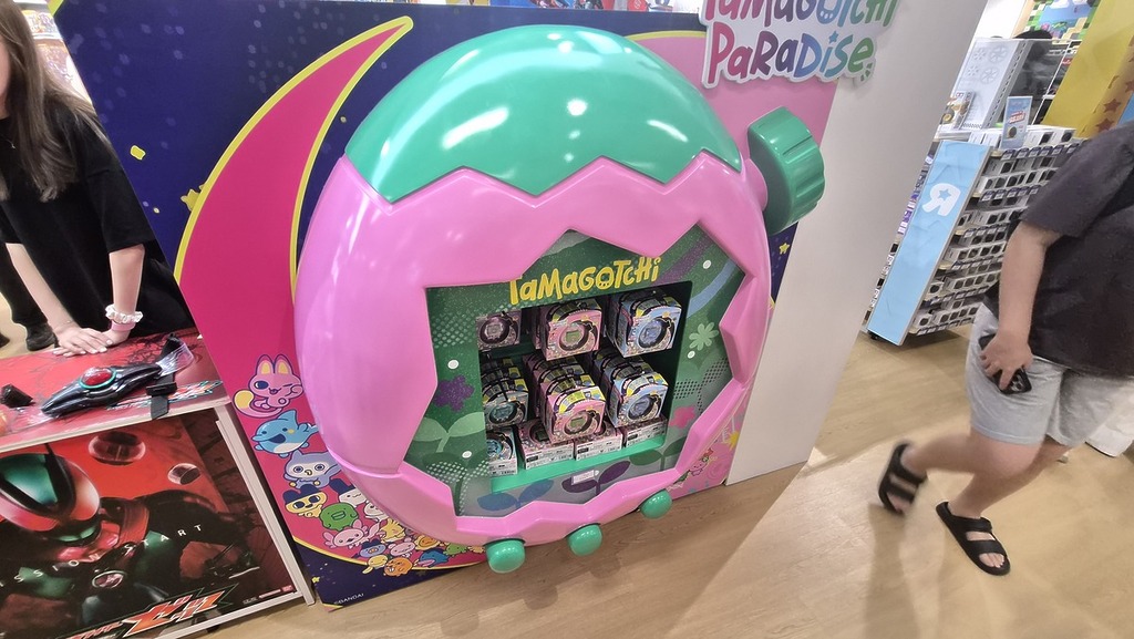 巨大化 Tamagotchi 擺設
