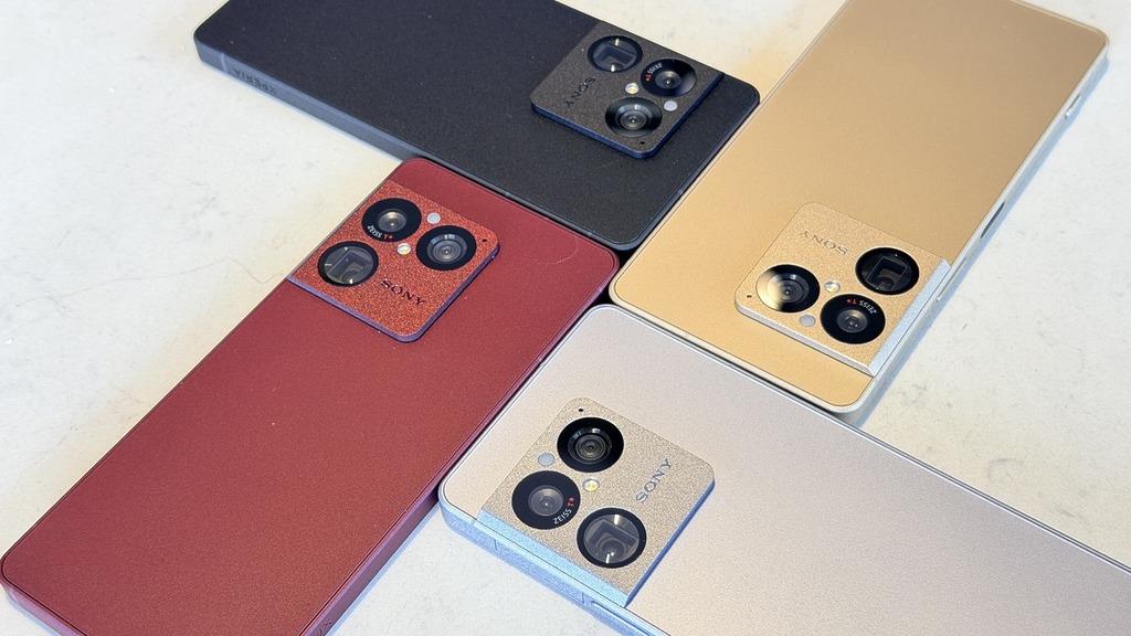 今代 Xperia 1 VIII 會有紅、銀、金、黑四色，而香港電訊商和零售商普遍看好紅色和銀色