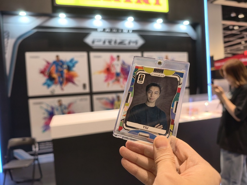 幾分鐘即製 PANINI 主題球星卡。