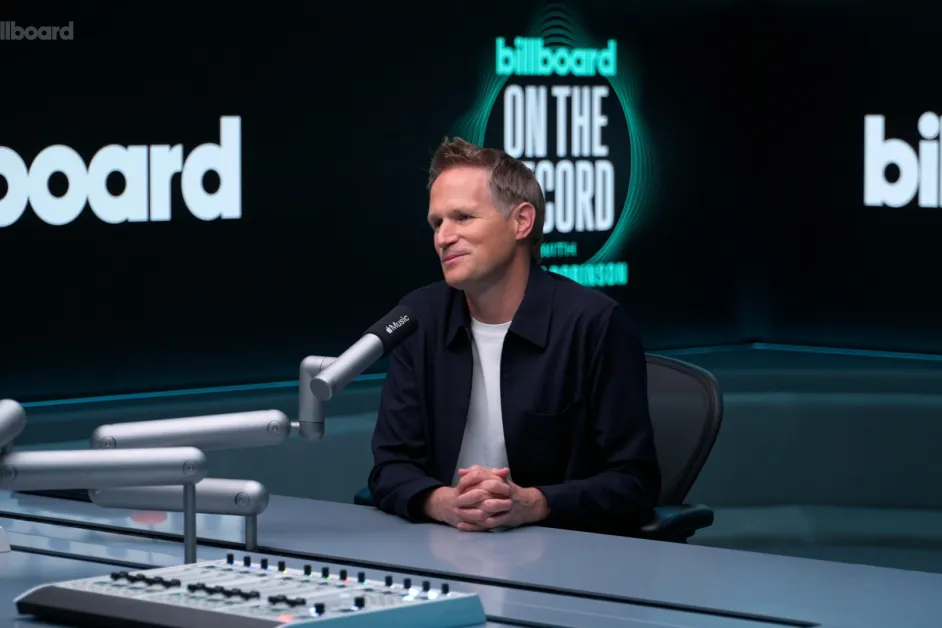 Apple Music 全球負責人 Oliver Schusser 上個月才在專訪中曾表示:Apple Music 是唯一沒有免費層級的服務,並認為「免費」是一個非常糟糕的主意。