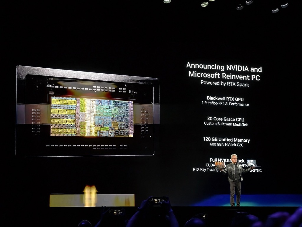 第一代 RTX Spark 處理器採用 Blackwell 架構 GPU 及 Grace 架構 CPU,配備 128GB 統一記憶體,記憶體頻寬高達 600GB/s。